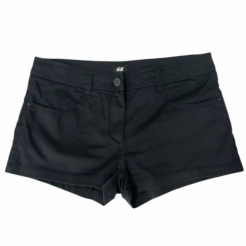 H&M Black Chino Shorts Womens Sz 12 Pockets Mid Rise Flat Front 2” inseam EUC